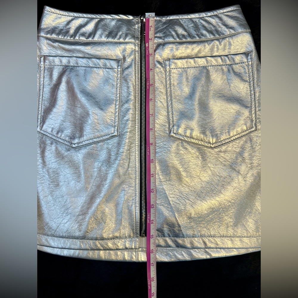 Metallic Skirt Size S - Picture 7 of 9